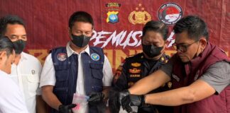 Polisi Musnahkan 1,3 Kilogram Sabu Tak Bertuan, Ditemukan Ngapung di Dermaga BC Kepri