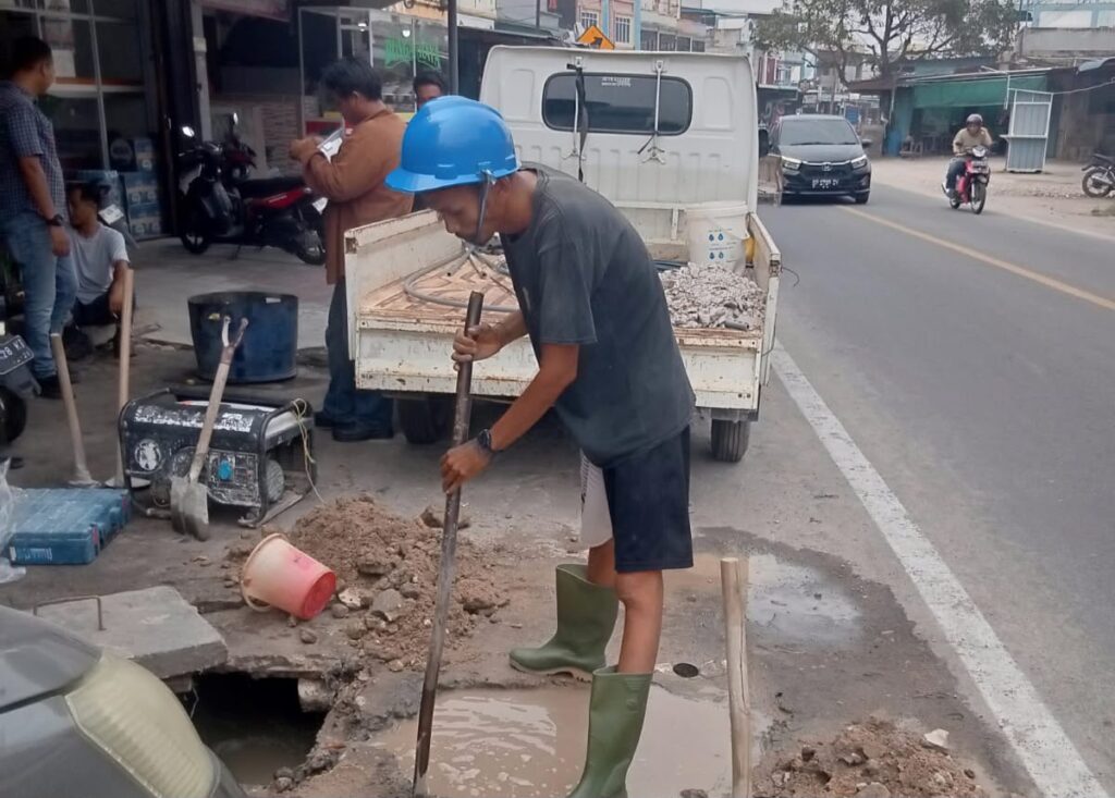 Jdu Sign Respons Cepat, Perumda Tirta Mulia Karimun Lakukan Perbaikan Pipa JDU ...