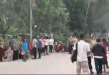 Krisis Air Teluk Mata Ikan, Warga Pakai Air Laut untuk Sanitasi Krisis Air Teluk Mata Ikan