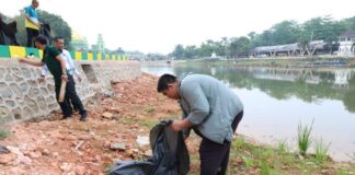 Gotong Royong di Taman Kolam Kijang, Jaga Ikon Bintan Timur