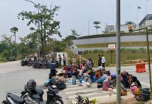 Warga Sambau Blokir Nongsa Digital Park, Warga: Kami Cuma Mau Air Nongsa Digital Park